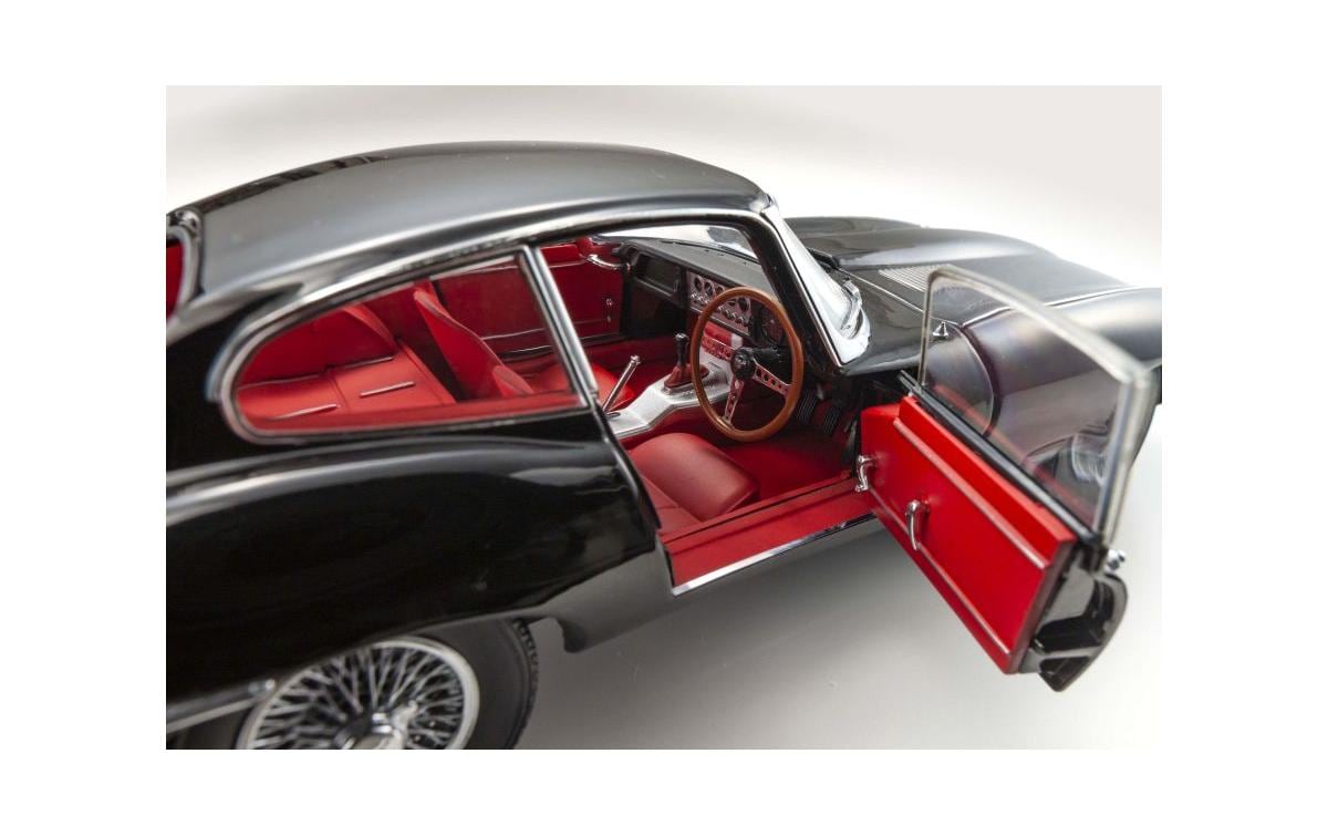 Jaguar Type-E 3.8L Coupe MK1 1961 Schwarz, 1:18<br>Detailgetreues Modellauto für Sammler im Massstab 1:18
