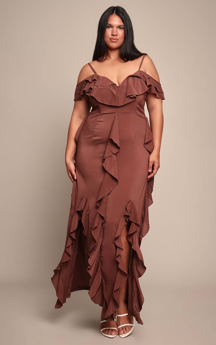Chocolat Robe Maxi Grande Taille À Épaules Dénudées Avec Détails Volantés Et Bretelles