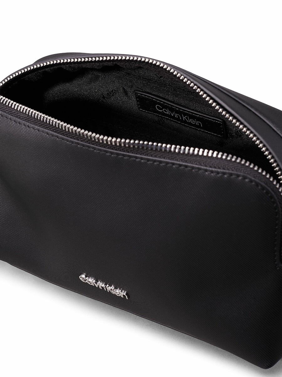 CALVIN KLEIN<br>Bolsa para câmera com alça de ombro CK Est