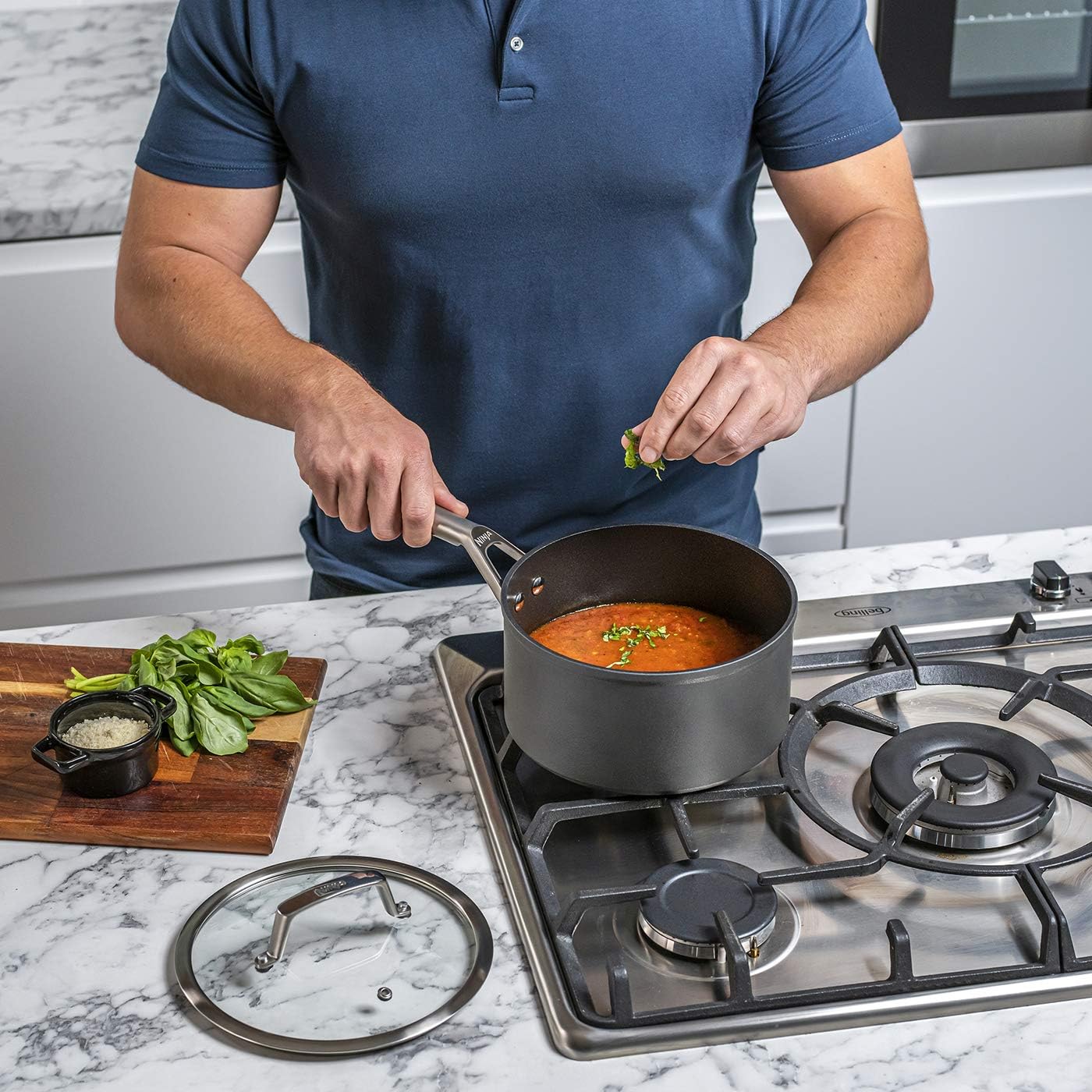 Ninja Foodi ZEROSTICK 5-teiliges Pfannenset mit Glasdeckeln, antihaftbeschichtet, hart eloxiertes Aluminium, induktionsgeeignet, backofen- und spülmaschinenfest, Edelstahlgriff, Grau, C35000EU