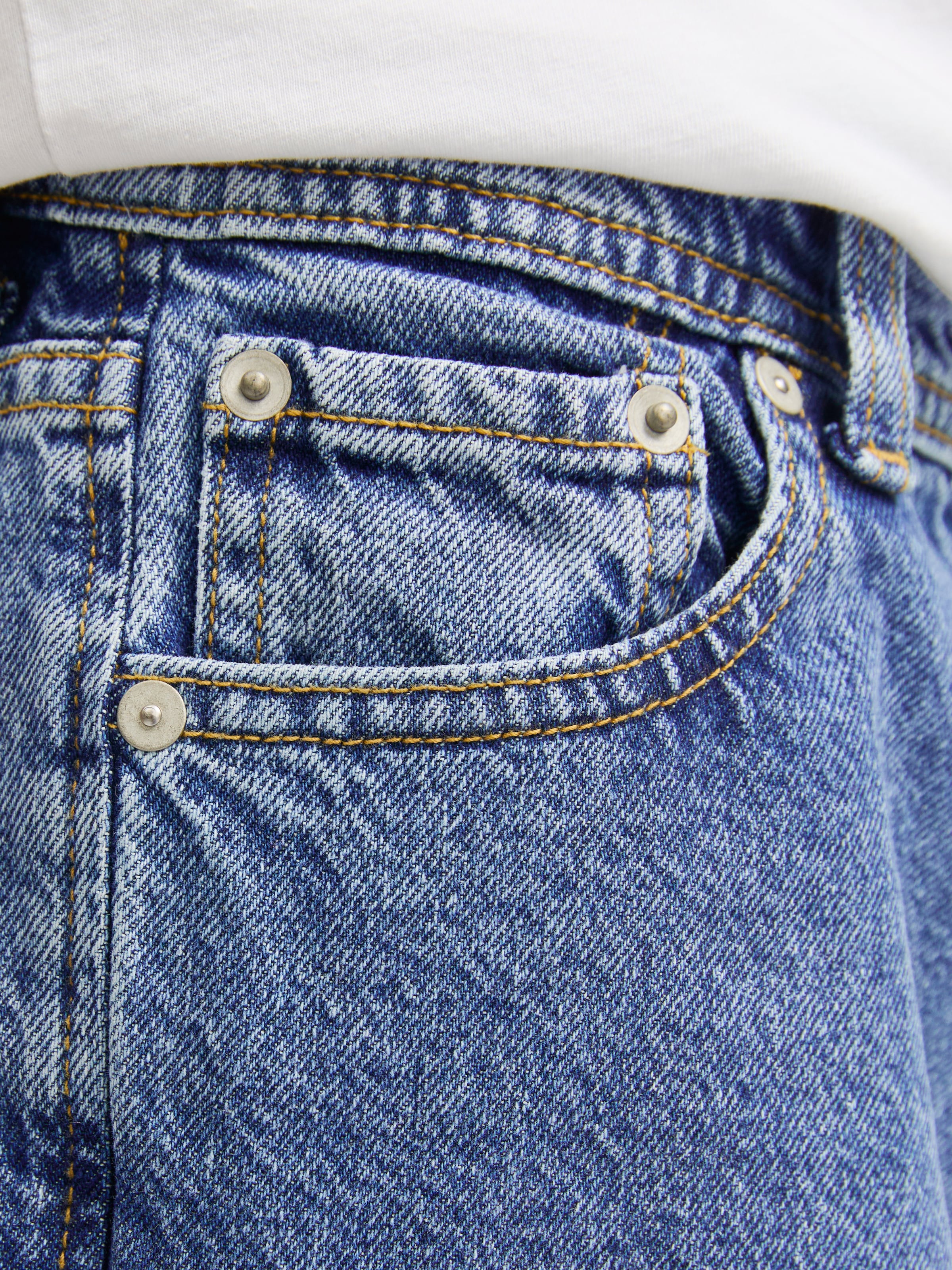 Jack & Jones Junior Relax-fit-Jeans »JJICHRIS mit Abriebeffekten und hohem Tragekomfort« Abriebeffekte, modisch, relaxed fit, Denim