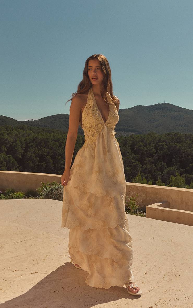 Gris Pierre Robe Maxi À Étages Texturée Avec Détail Buste En Dentelle