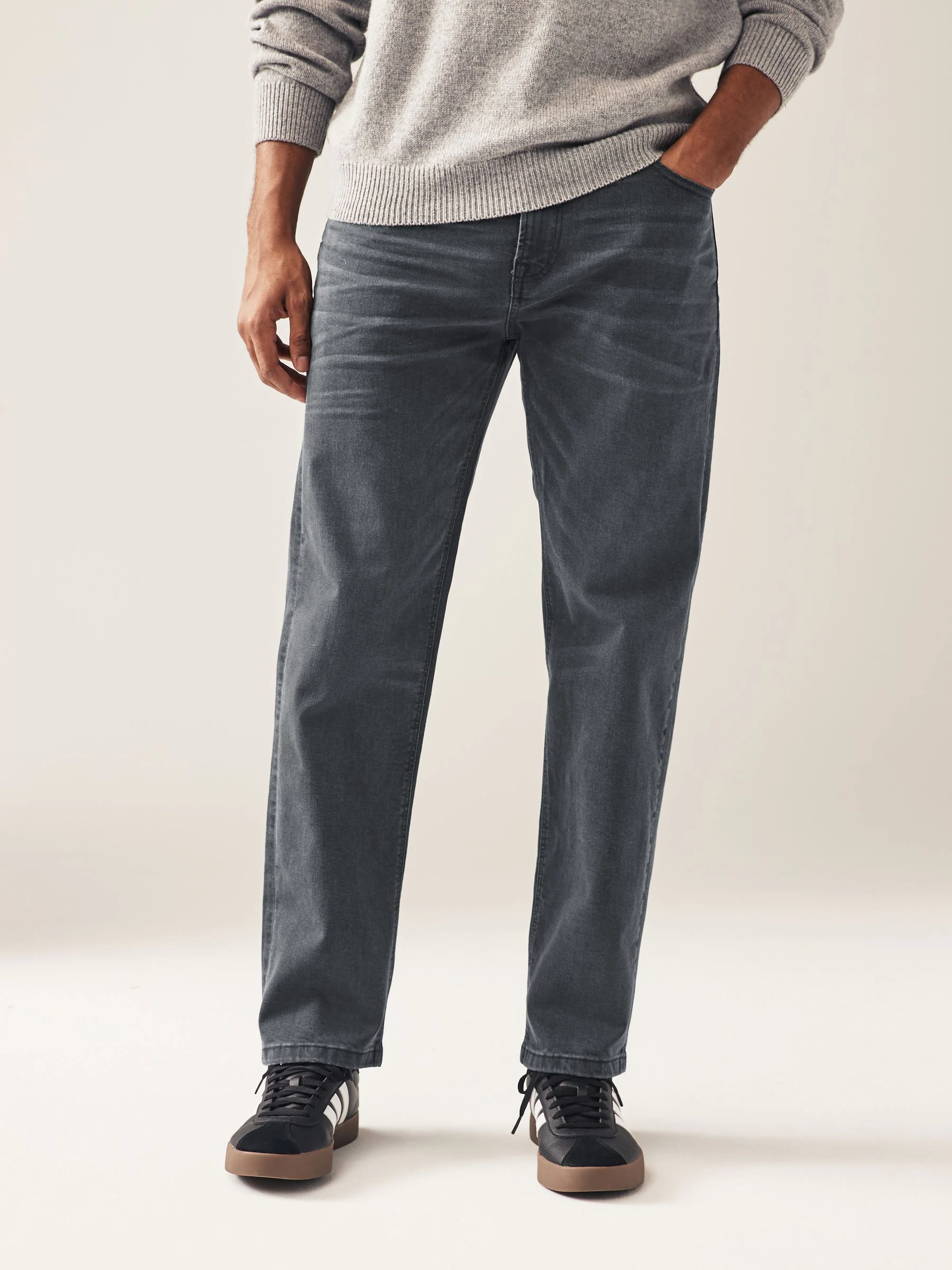 Antracietgrijs - Rechte, klassieke jeans met stretch