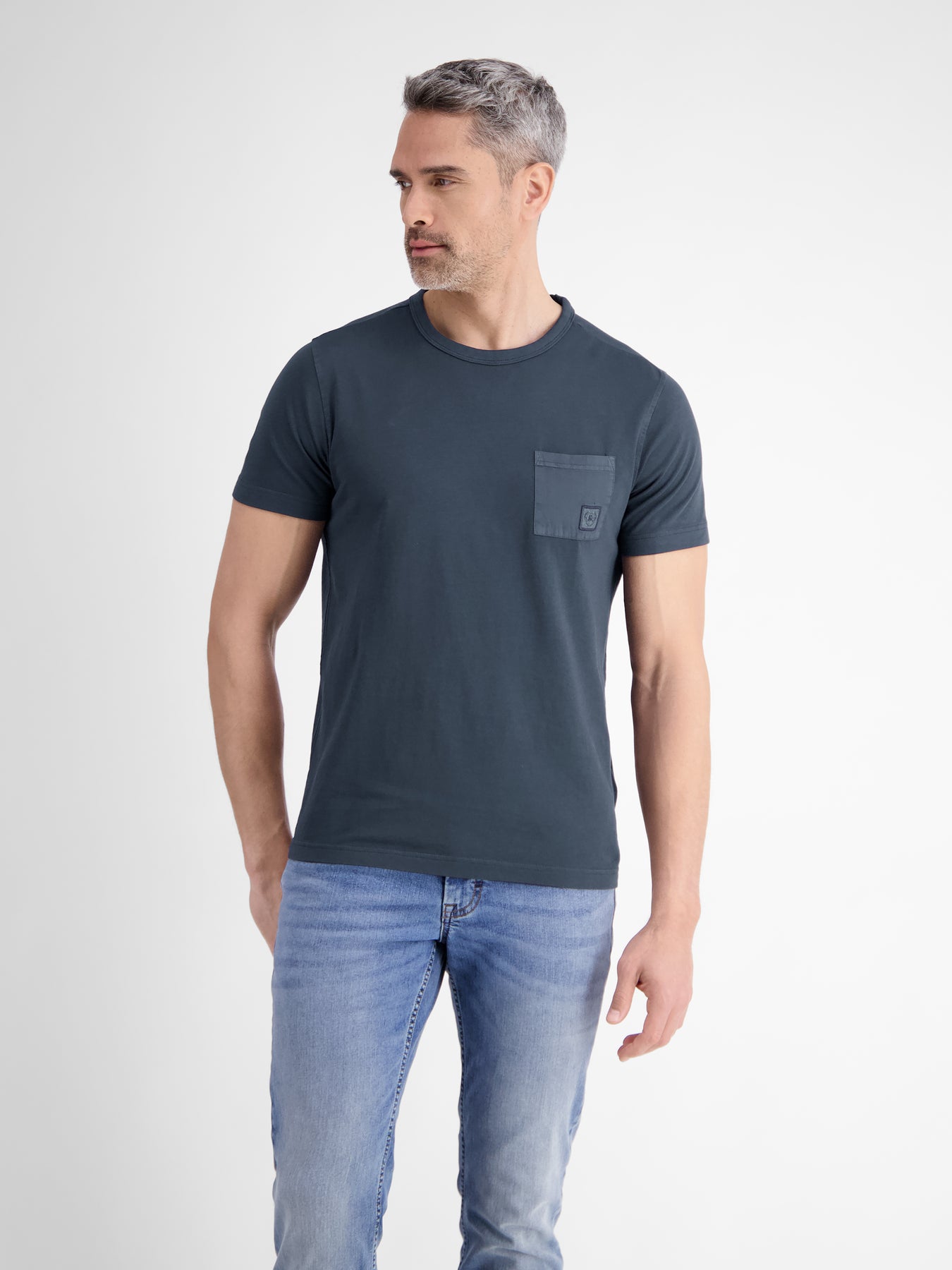 T-Shirt mit Brusttasche