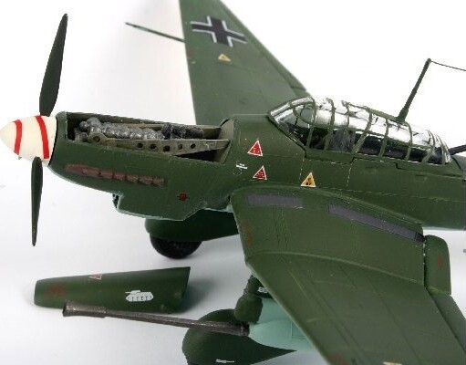 Revell - Junkers Ju87 G/D Tank Buster Modelfly Byggesæt - 04692