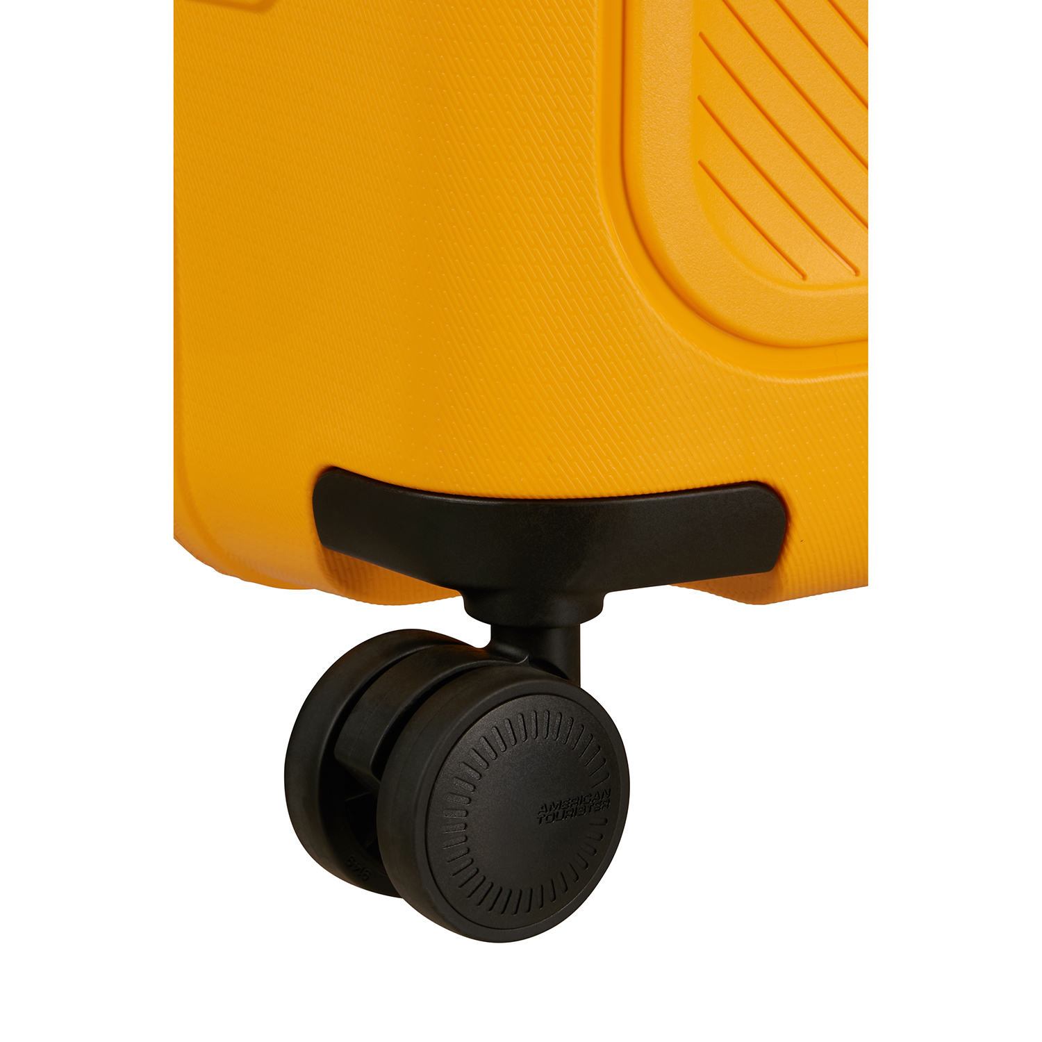 American Tourister Dashpop Spinner 67 Exp golden yellow