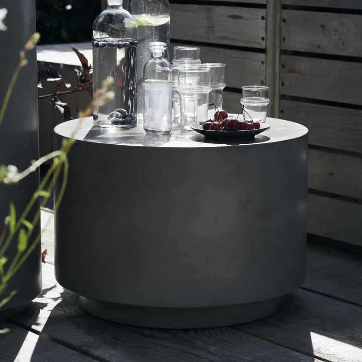 House Doctor - Out Beton Beistelltisch, H 35 cm, grau