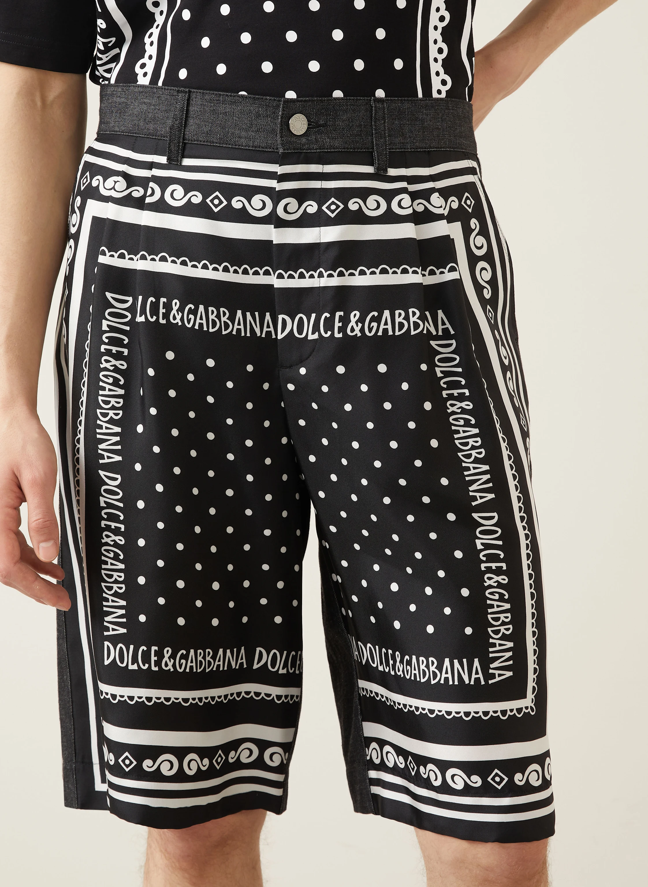 DOLCE & GABBANA Shorts im Materialmix