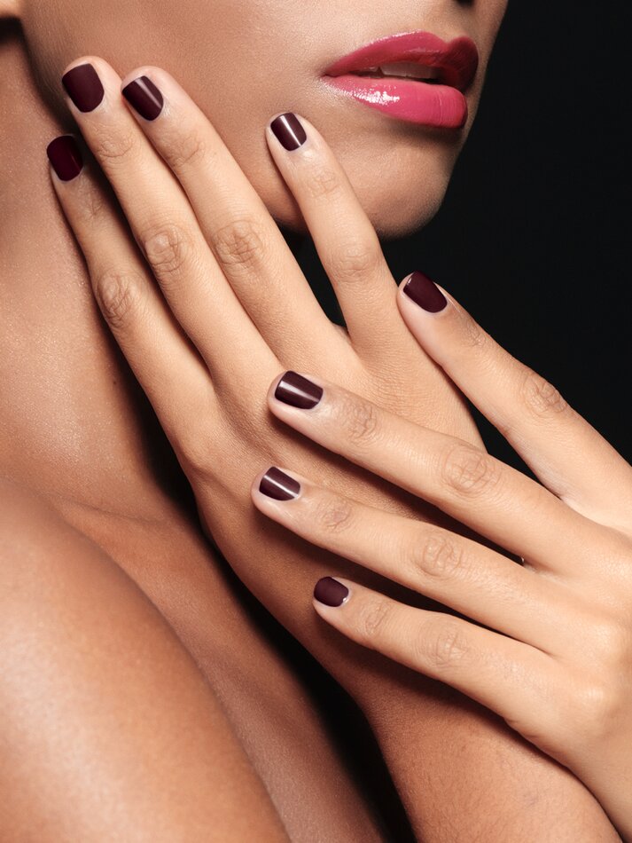 Esmalte de unha - Vermelho escuro