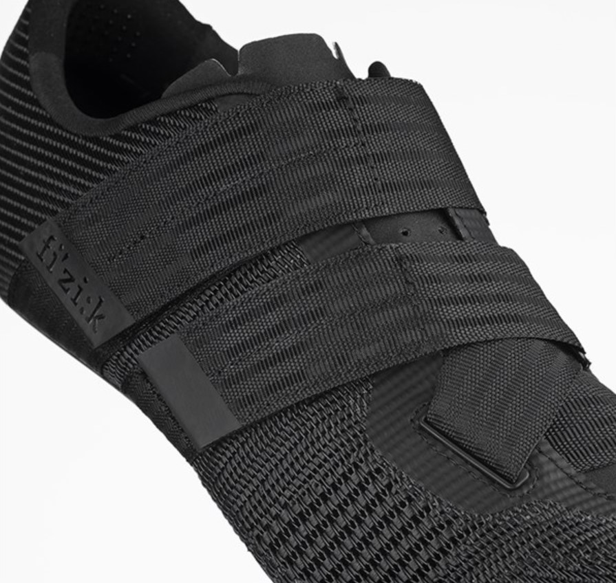 Fizik Vento R2 Powerstrap Aeroweave Carbon Cykelsko Sort