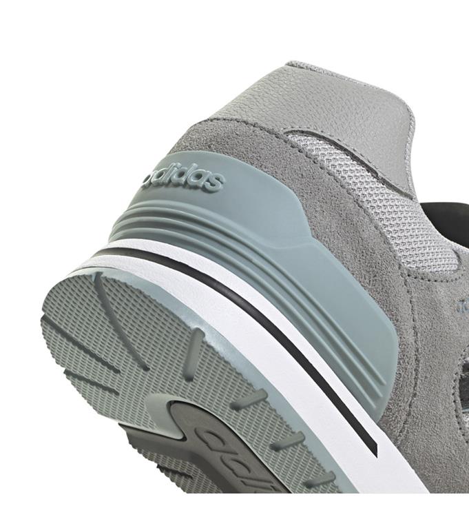 adidas Men Run 80s Sneakers