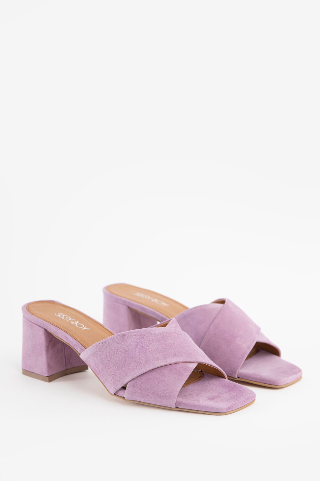 Paarse suède sandalen met hak