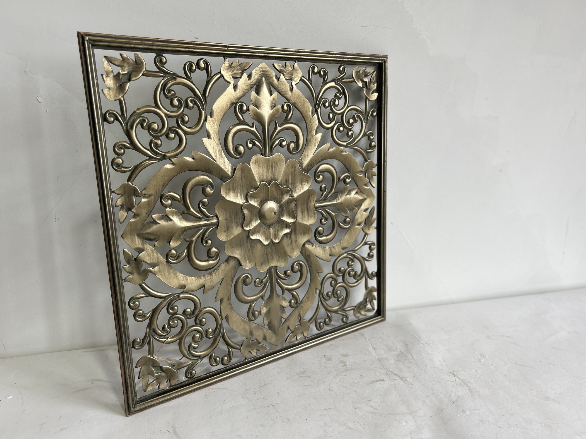 Wandornament 'Heviell', gold, B 59,5 cm, H 59,5 cm von fischer's lagerhaus