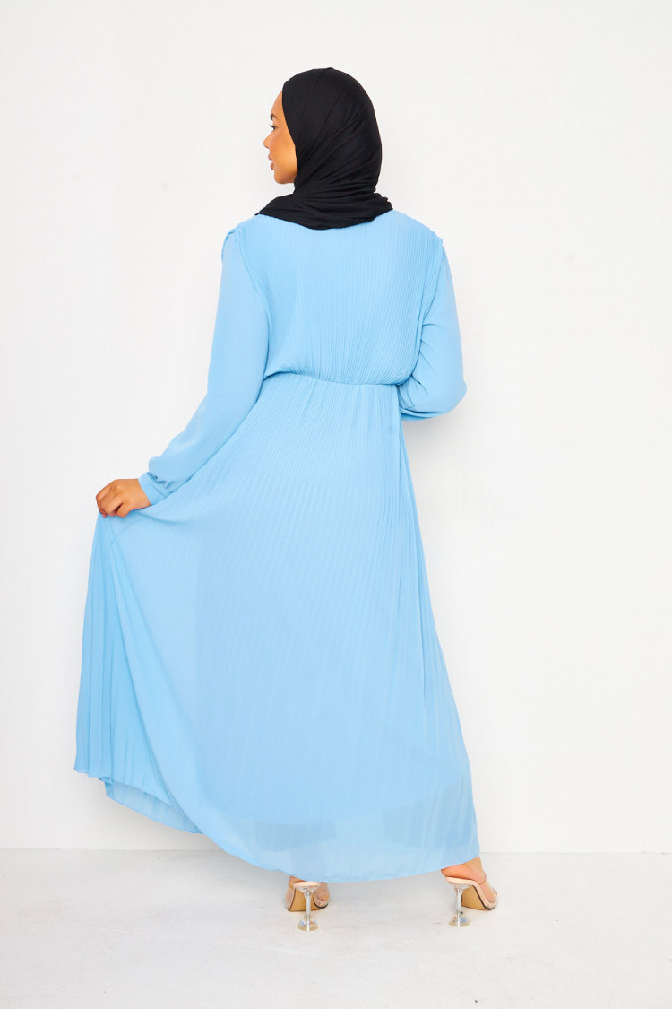 Abaya longue bleu clair plissée décolleté V