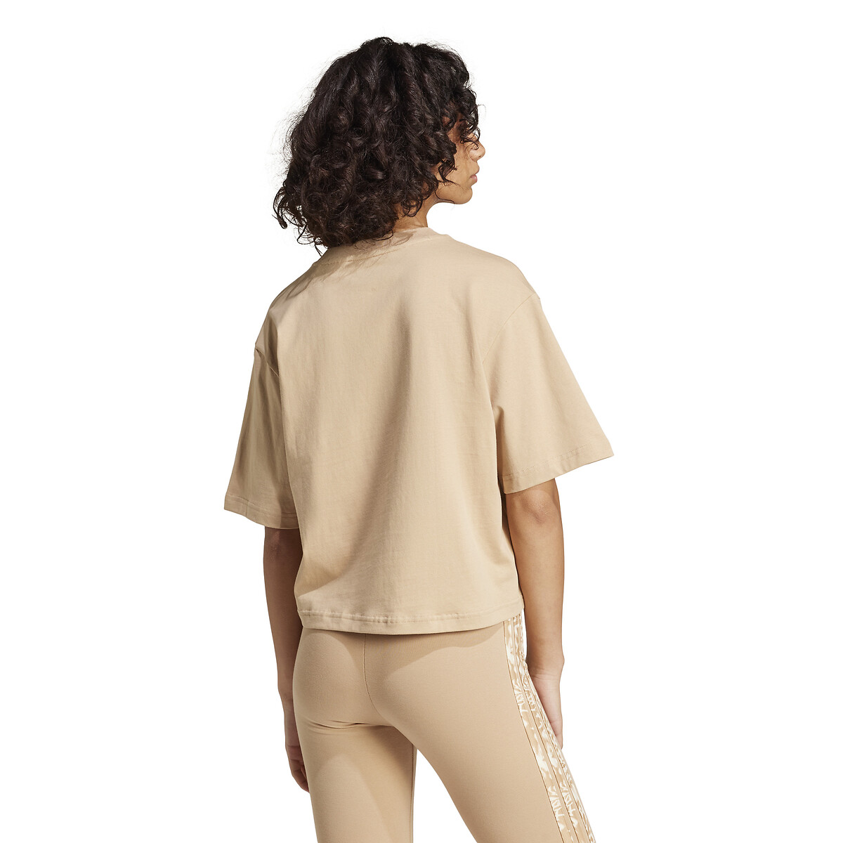 ADIDAS ROUPAS ESPORTIVAS<br>Camiseta folgada com 3 listras e estampa animal