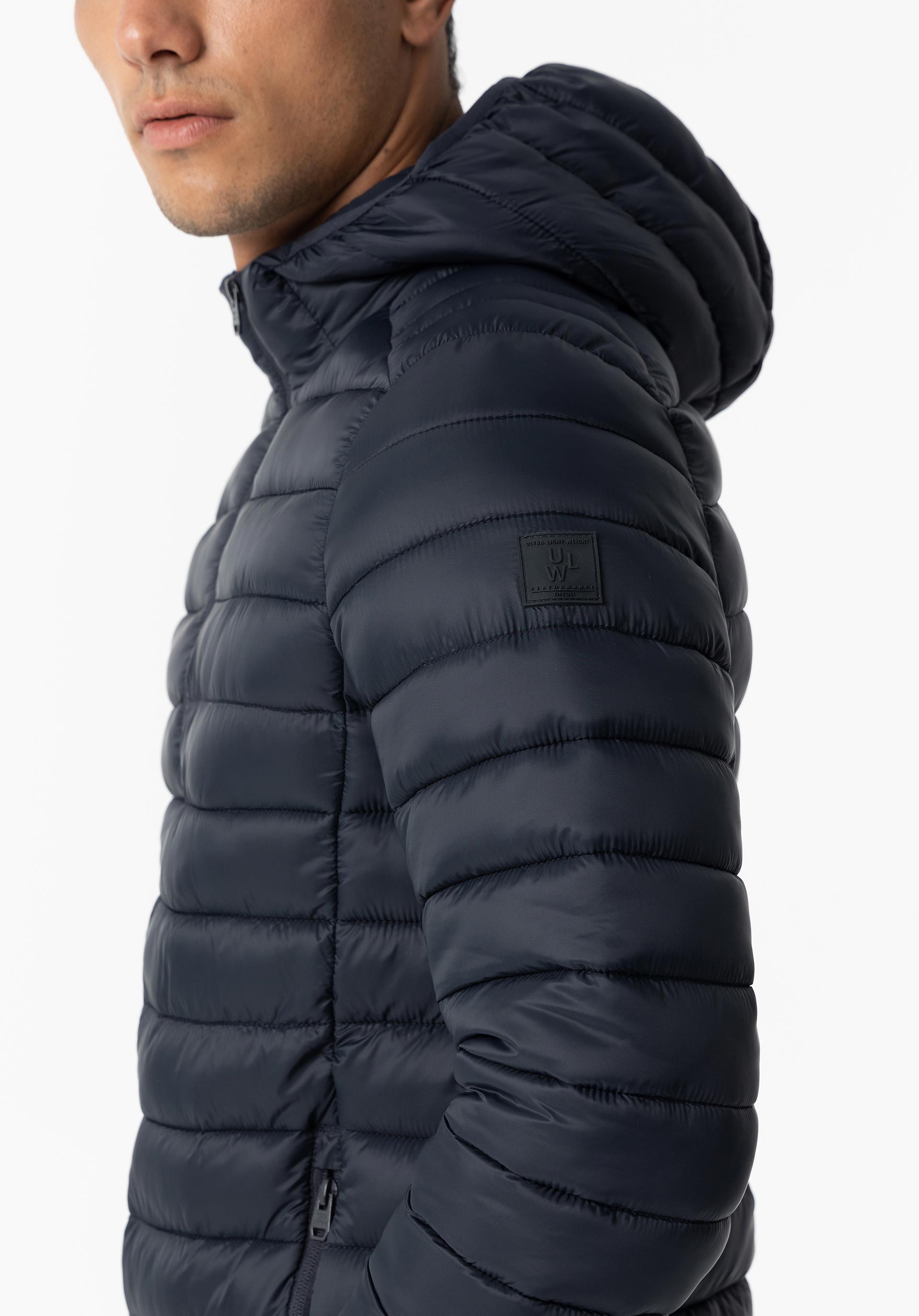 Casaco Acolchoado Ultra Light com Capuz