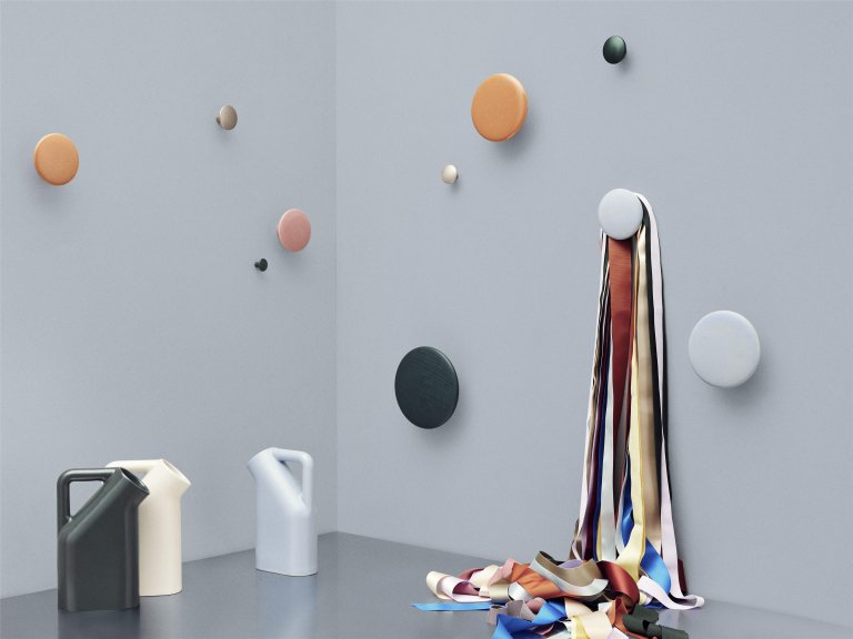 Muuto The Dots Metal haak Ø3.9 brass