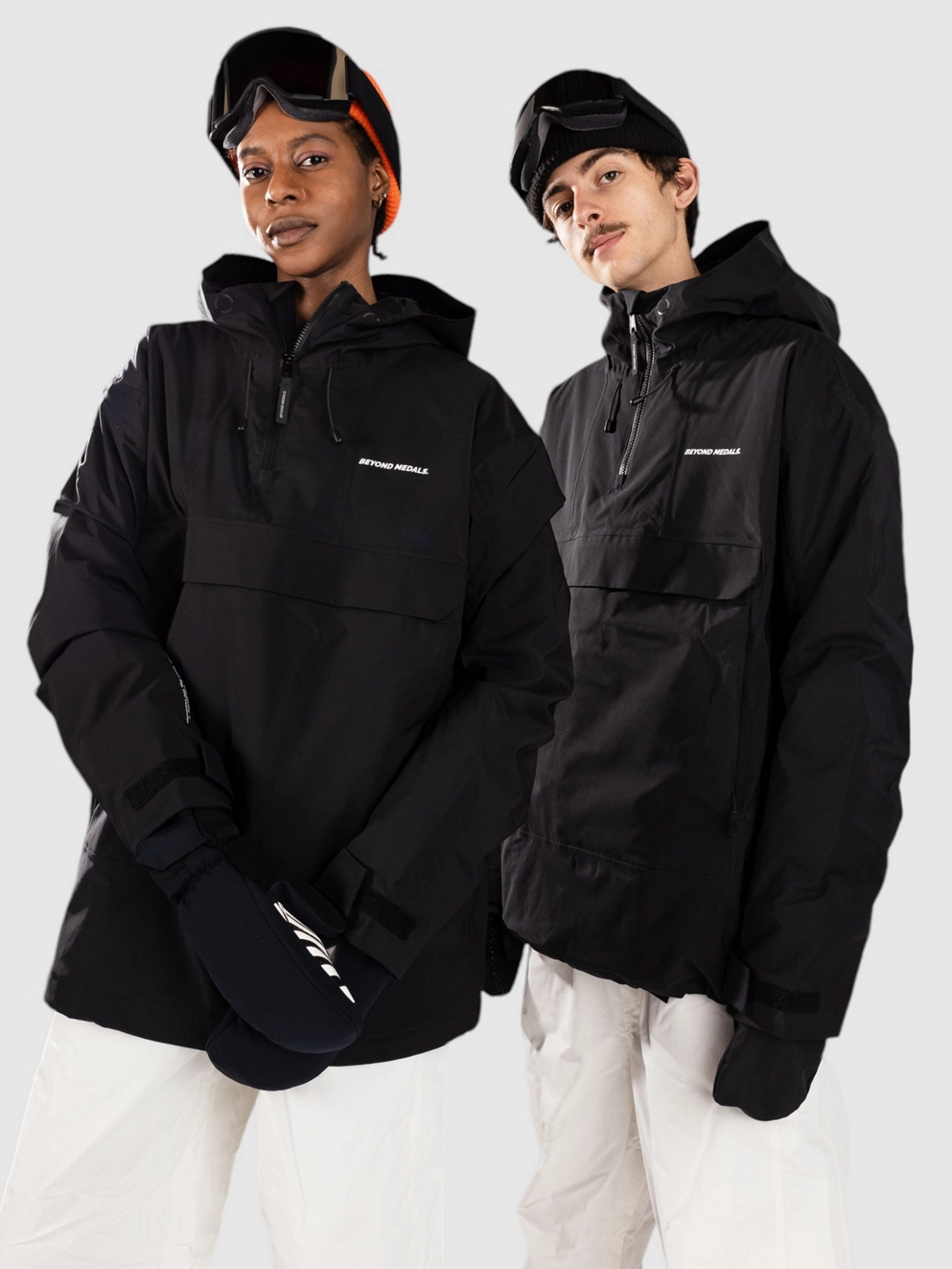 Beyond Medals 2L Anorak black
