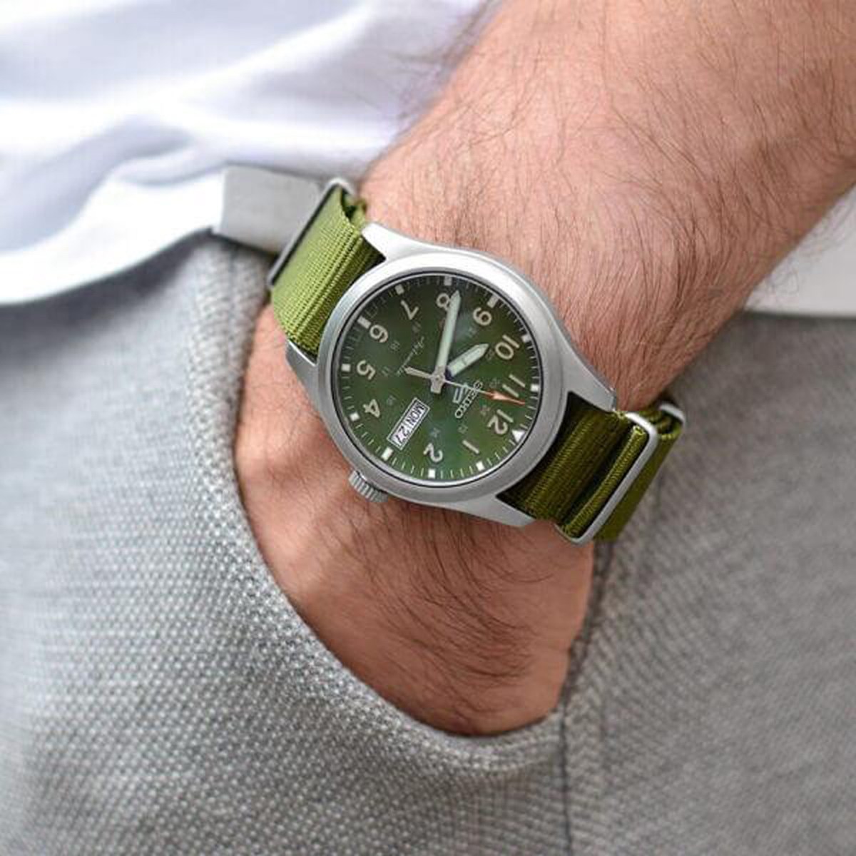 Montre Seiko Sport 5 automatique nato kaki