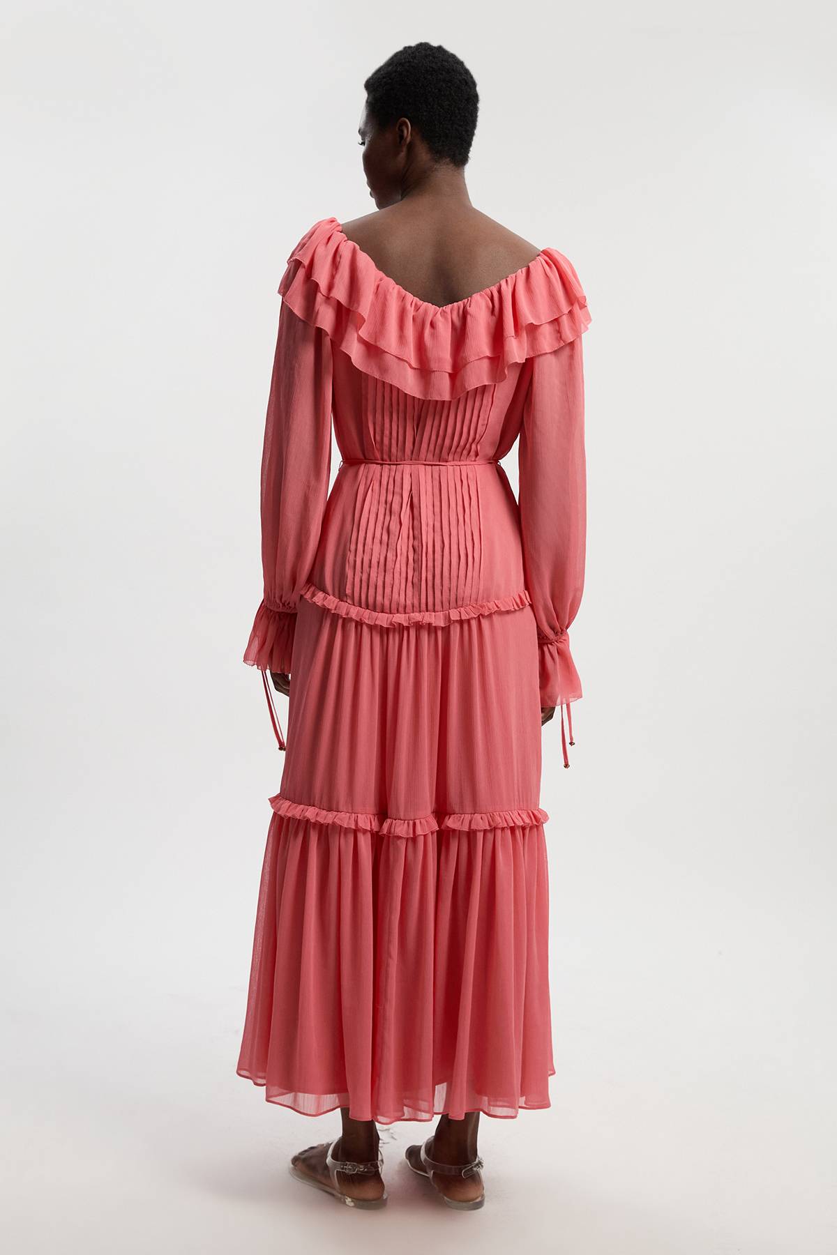 KarenMillen Robe Maxi en Georgette Froissée Tissée à Volants Devant