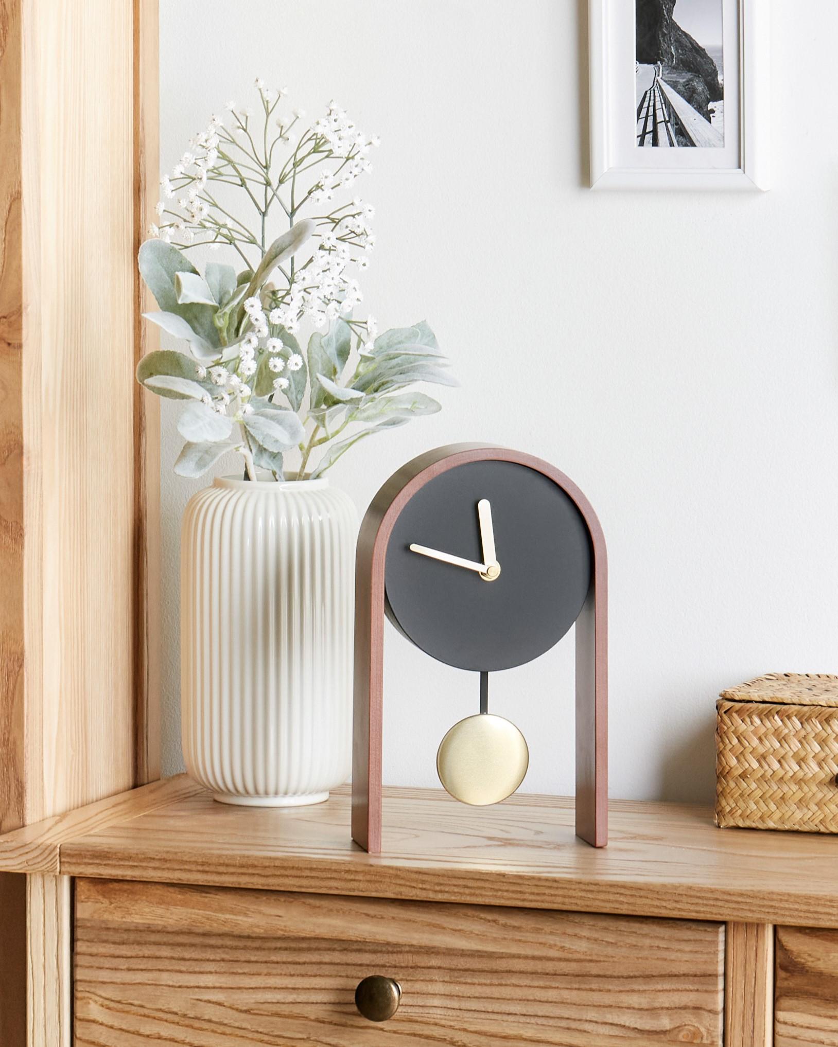 Klok BLATTEN 16 cm Zwart