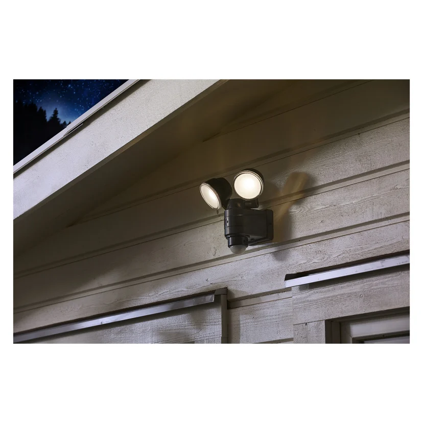 Lyskastere med bevegelsessensor LED 600 lm 9 W IP44