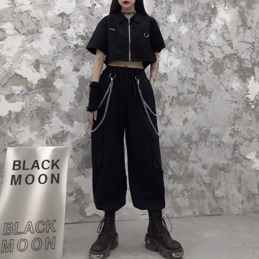 Malnia Home - High Rise Plain Wide Leg Cargo Pants / Short-Sleeve Crop Shirt / Chain / Set