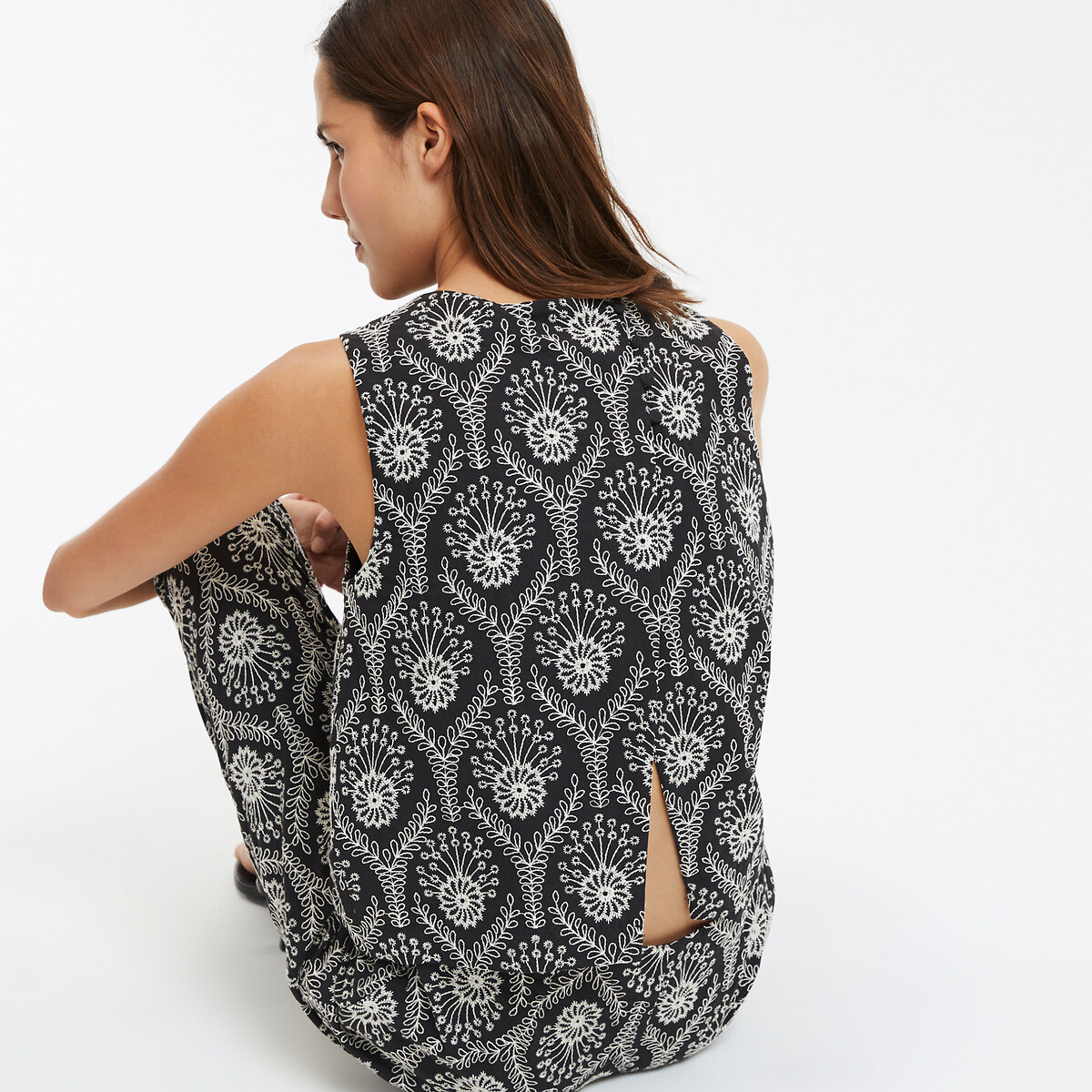 COLEÇÕES LA REDOUTE<br>Blusa bordada sem mangas