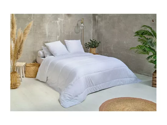 Couette Légère et Anti-transpiration 220x240cm