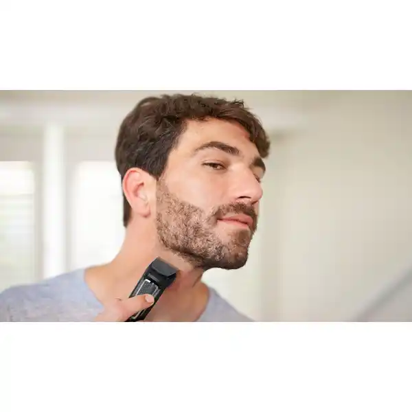 Multigroom Series 3000 All-in-One Trimmer MG3730 / 15