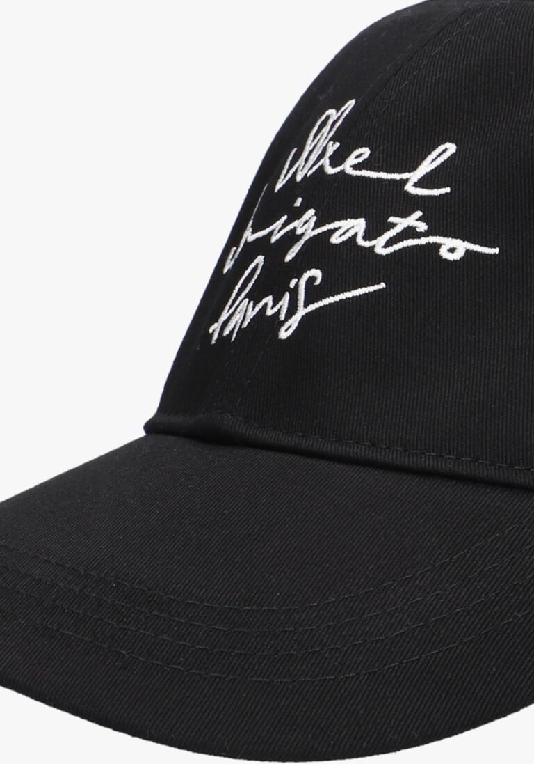 zwarte axel arigato pet scribble paris cap