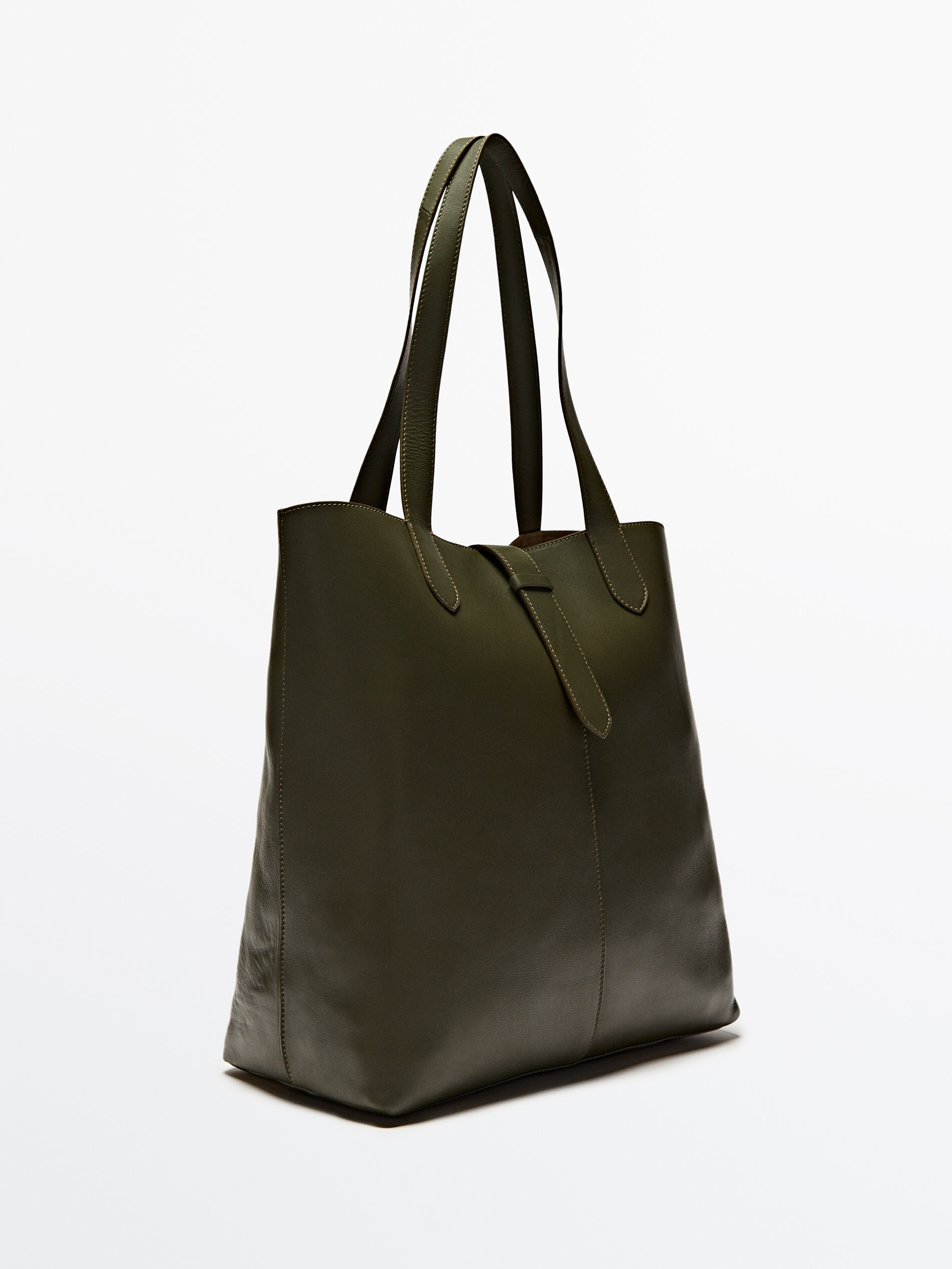 Bolsa saco maxi em couro napa - Cáqui