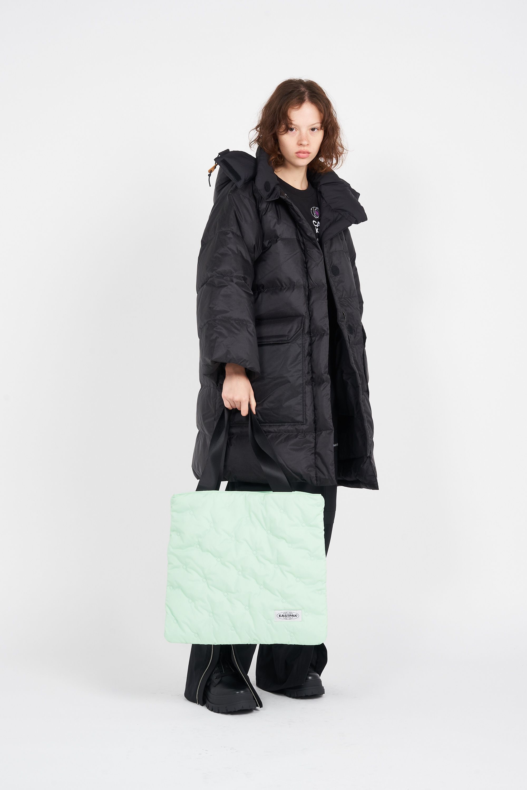 EASTPAK Sac porté épaule CHARLIE Vert
