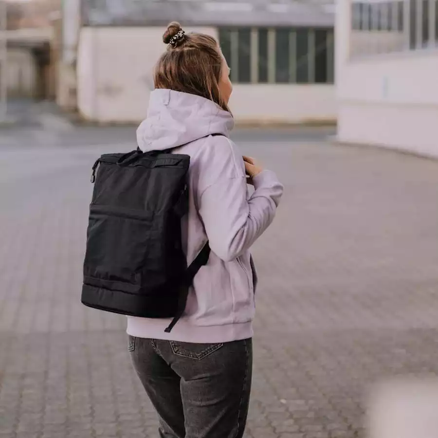 Anna und Oskar Fairer Wickelrucksack Kalle Schwarz