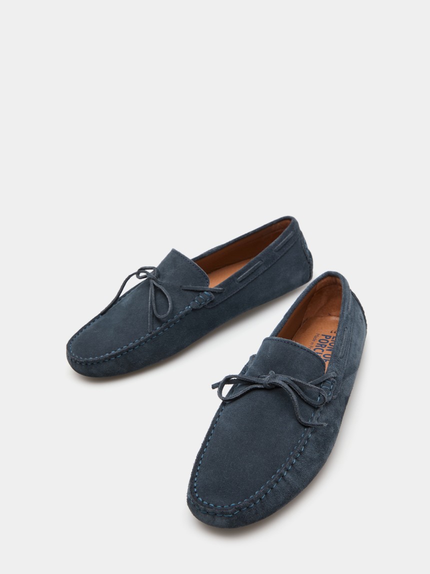 Mocassins em camurça