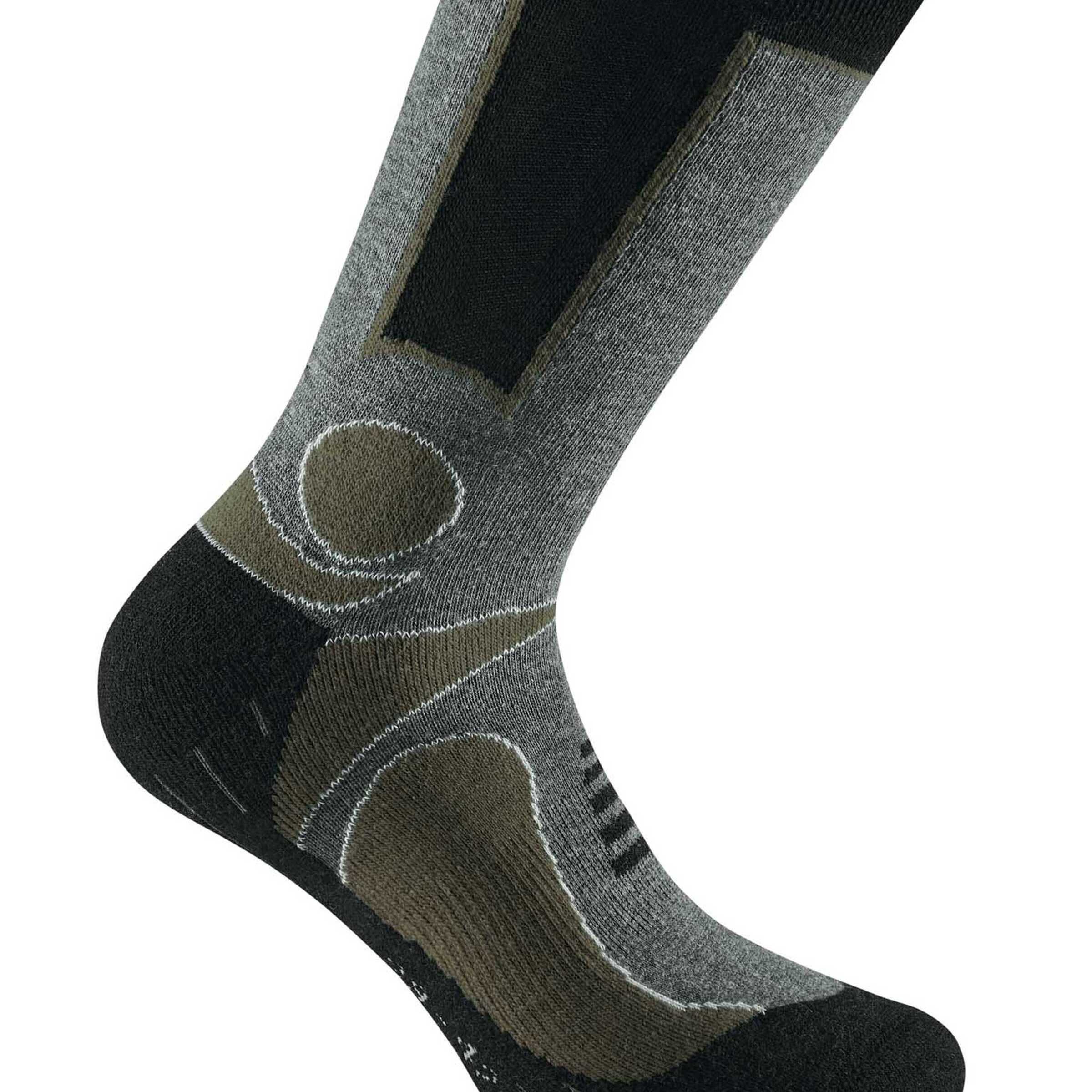 Pacote com 2 pares de meias Rohner Advanced, modelo regular, com estampas.