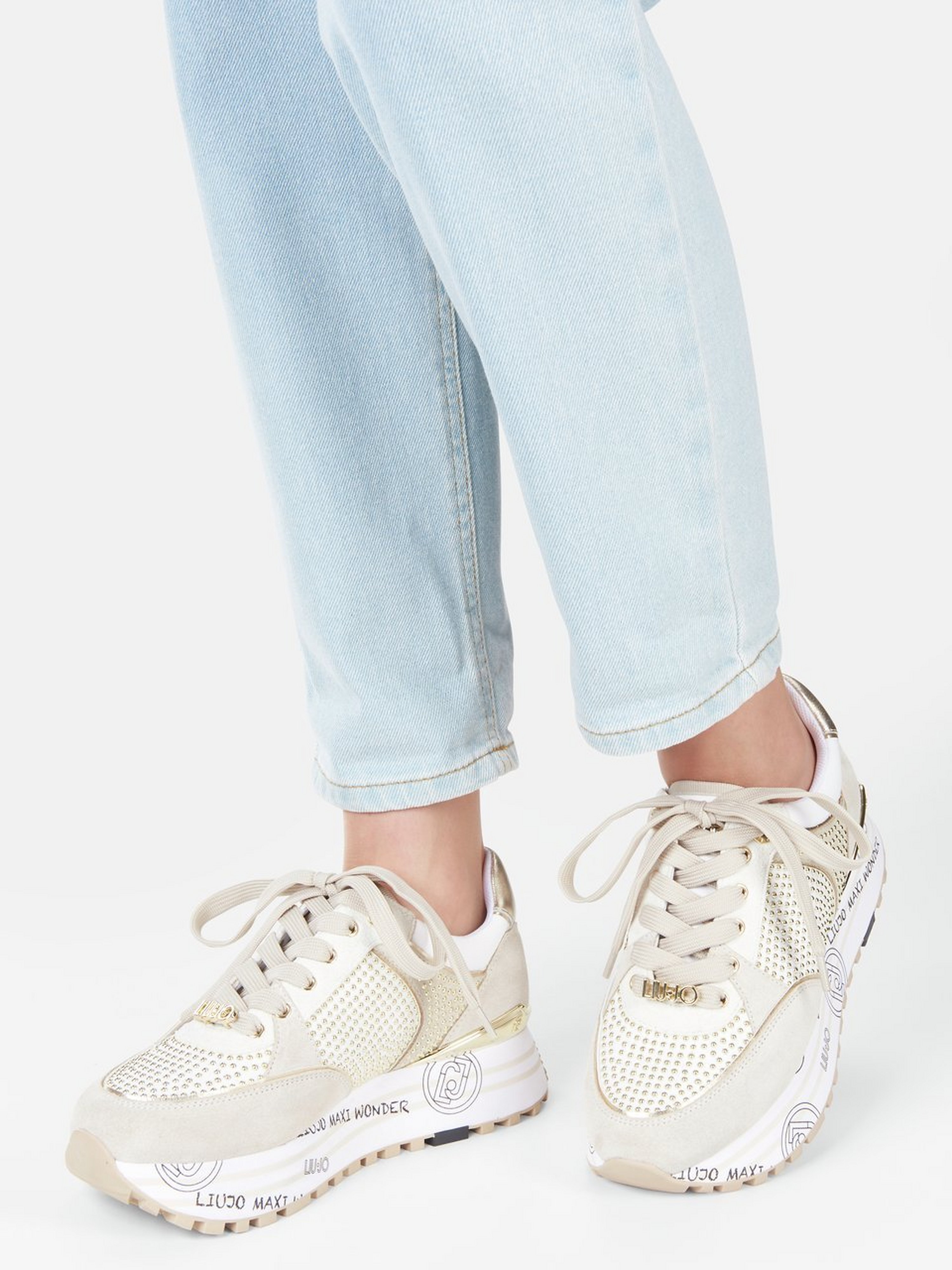 Sneaker