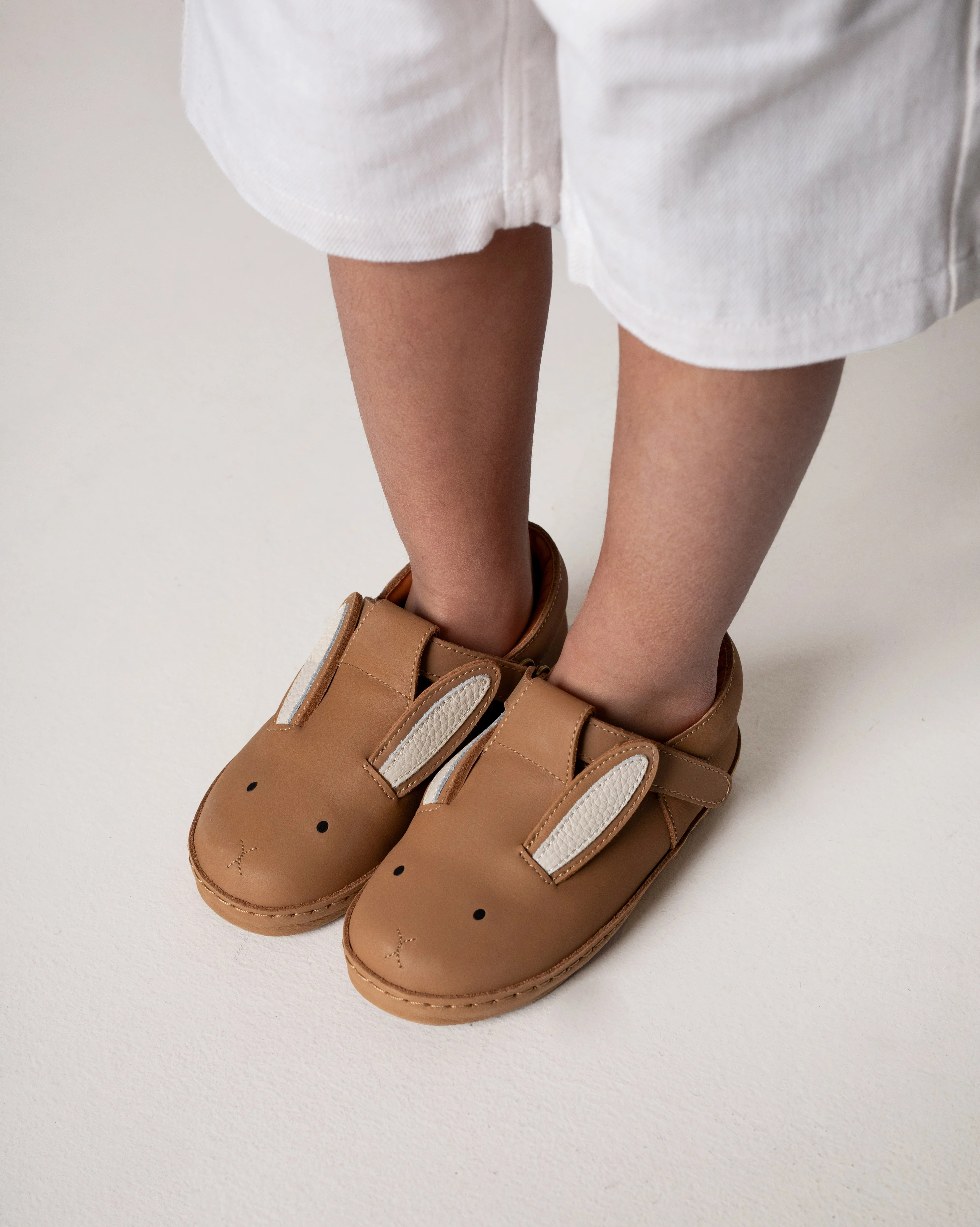 Xan Classic Shoes | Bunny | Taupe Leather