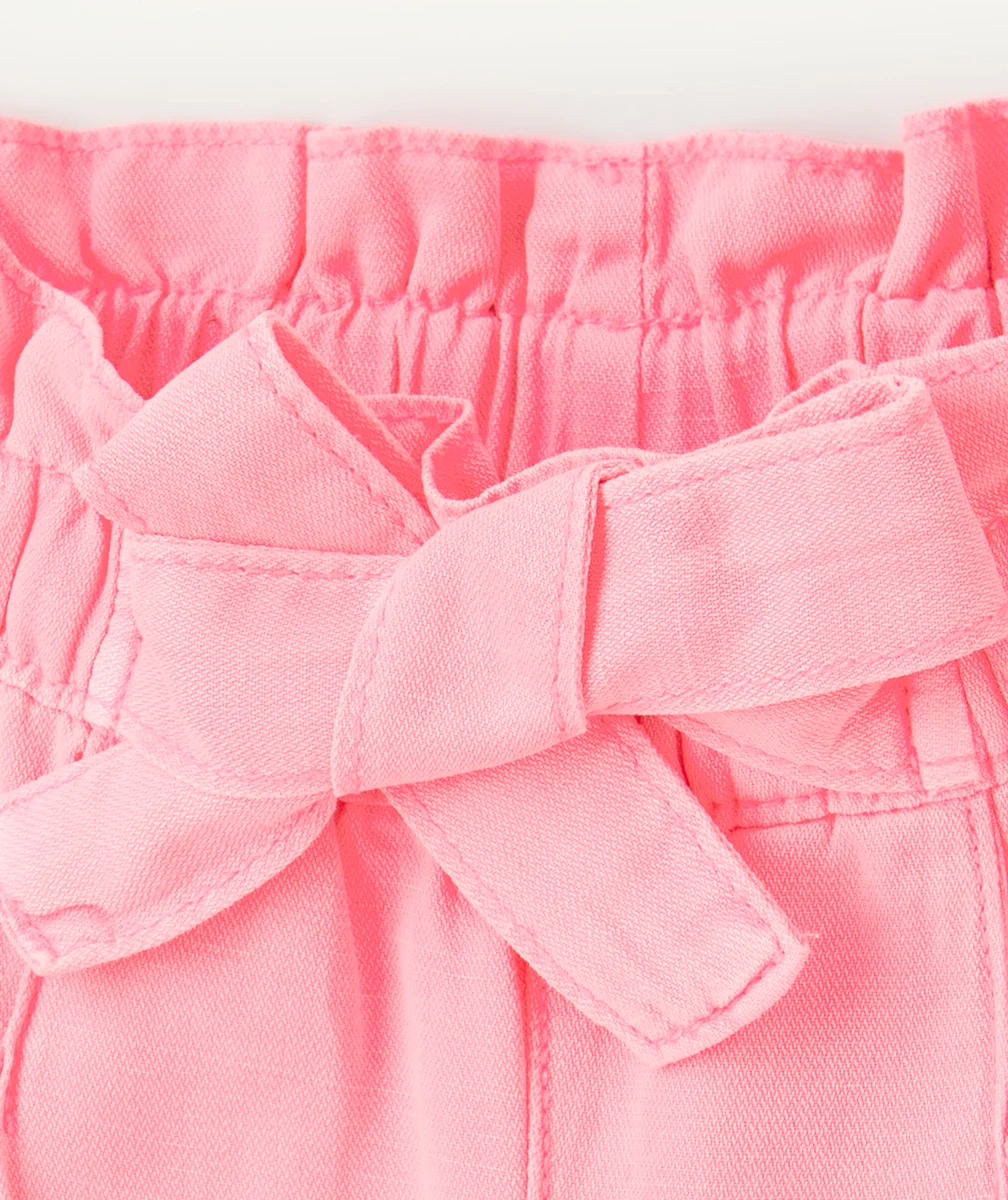 short droit fille en viscose responsable rose fluo avec noeud