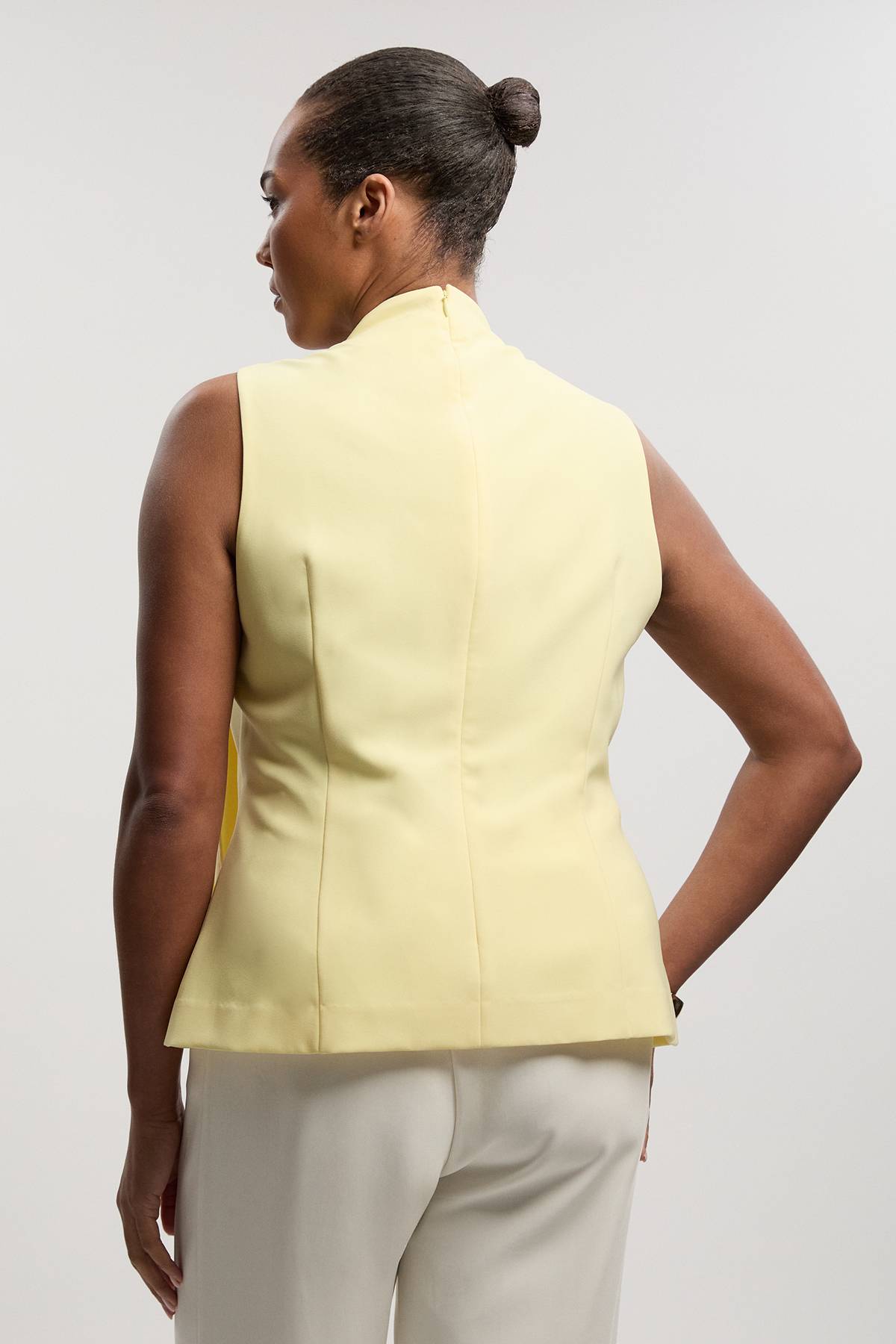 KarenMillen Haut Grande Taille À Drapé Ajusté Avec Détail De Finition Structuré