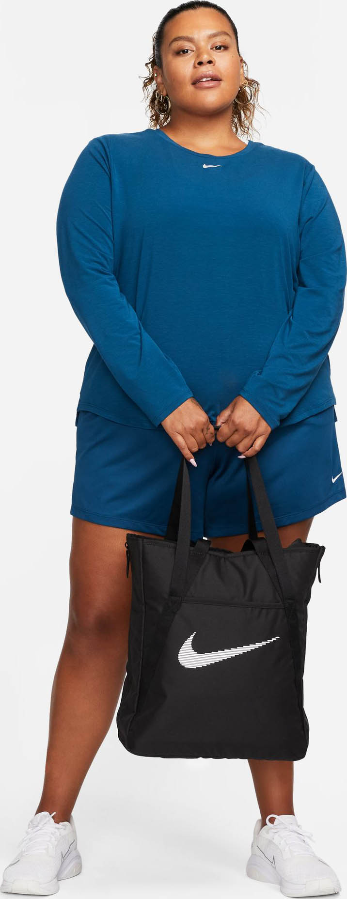 Gym Tote - 28L 010/Black/Black/White