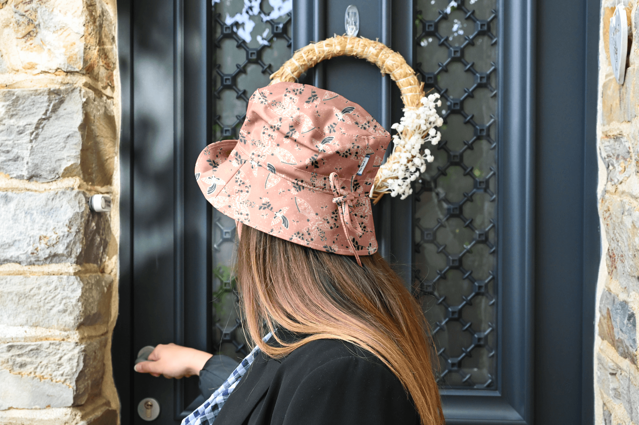 Chapeau Pluie Ajustable Femme T3 Oiseau Bandana