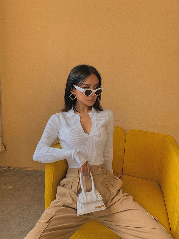 Colada - Diepe V-hals gebreide crop top met kraag