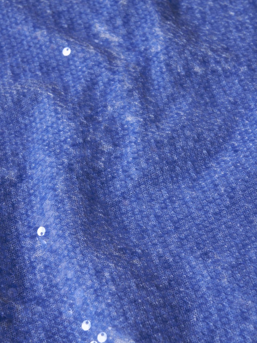 T-shirt com lantejoulas