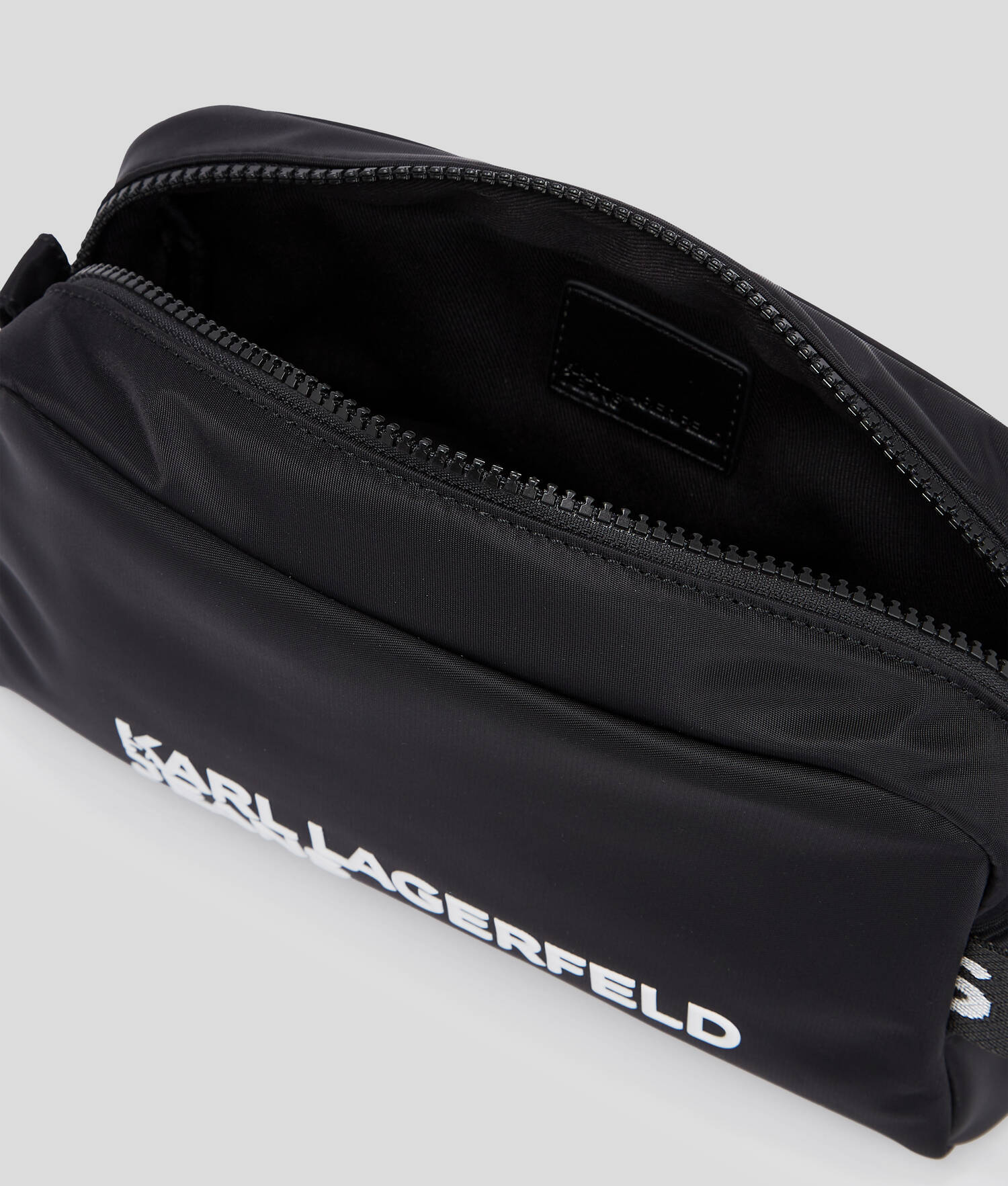 TROUSSE DE TOILETTE EN NYLON - Noir