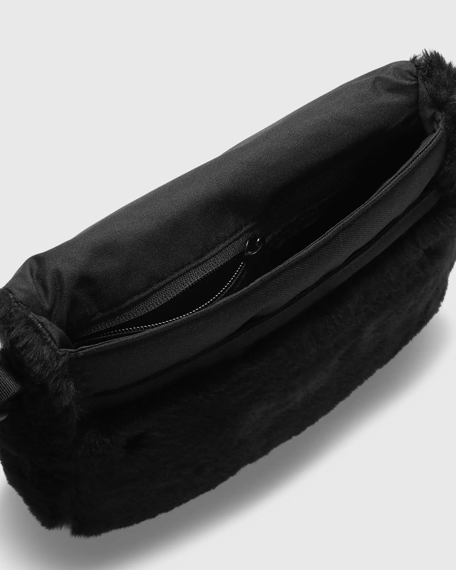 Nike Sportswear Futura 365 Faux Fur Crossbody Bag (1L)