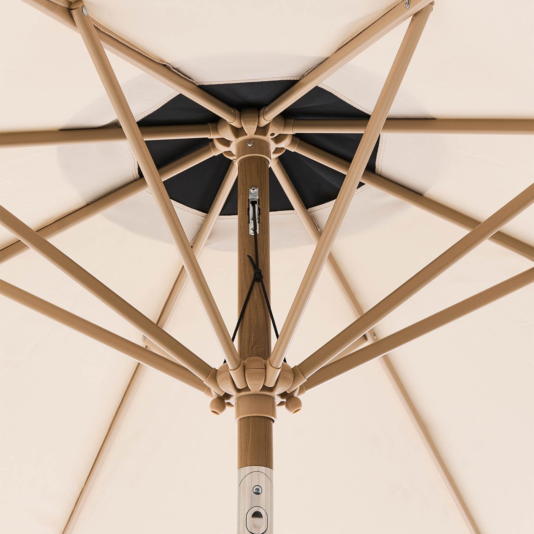 Beliani - ISOLOTTO - Tuinparasol - Beige - 270 cm - Polyester
