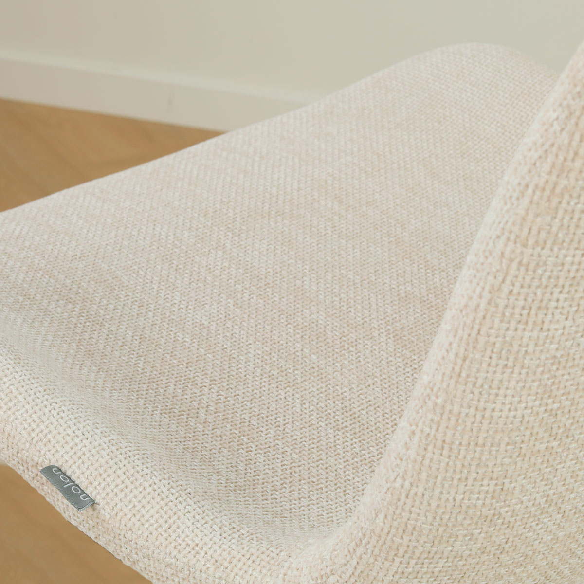 Eetkamerstoel Nora-Fé zwart onderstel cottonbeige