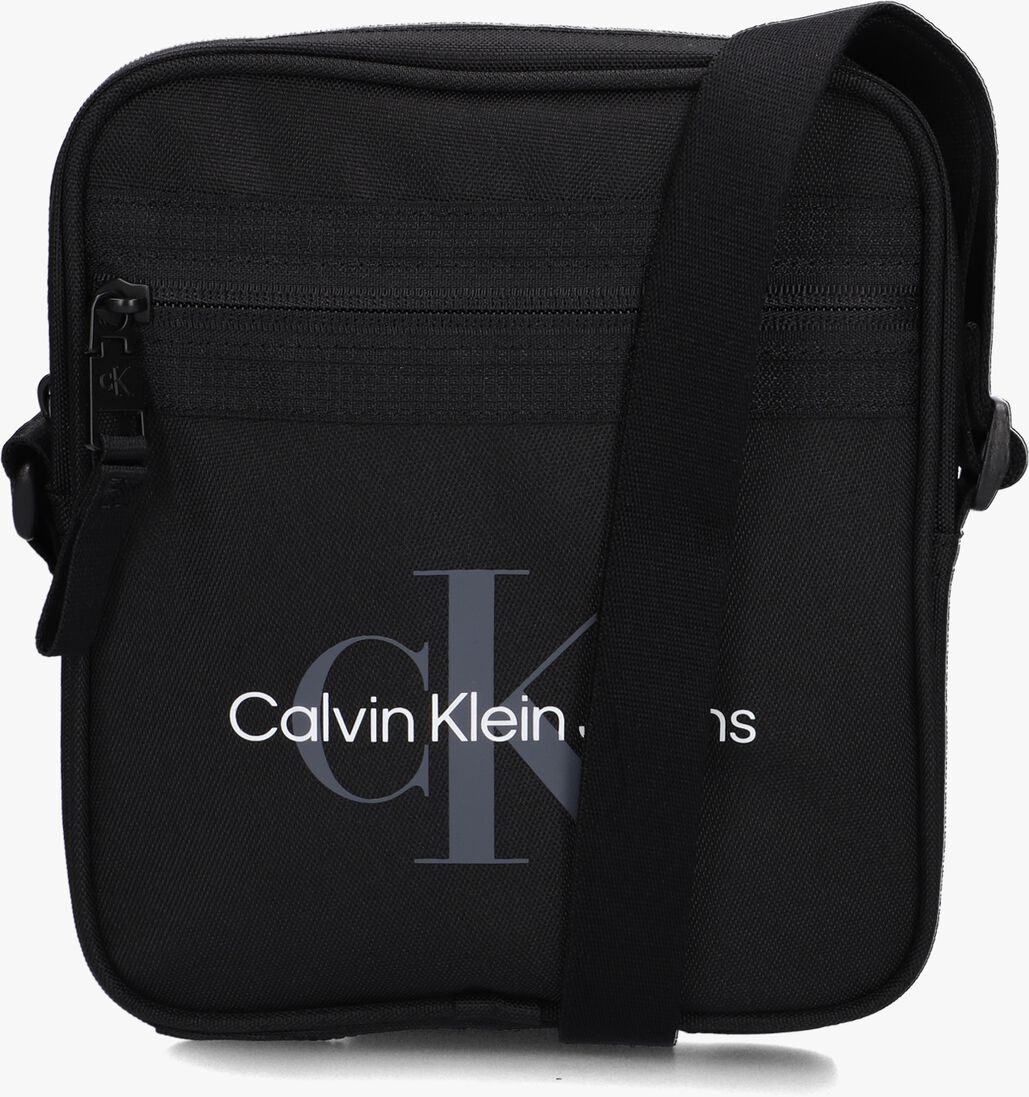 CALVIN KLEIN zwarte calvin klein reportertas sport essentials reporter 18 m
