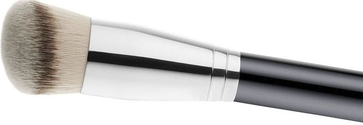 MAC Brushes - 170 Synthetic Rounded Slant Brush